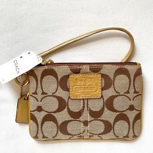 NWT Coach Wristlet